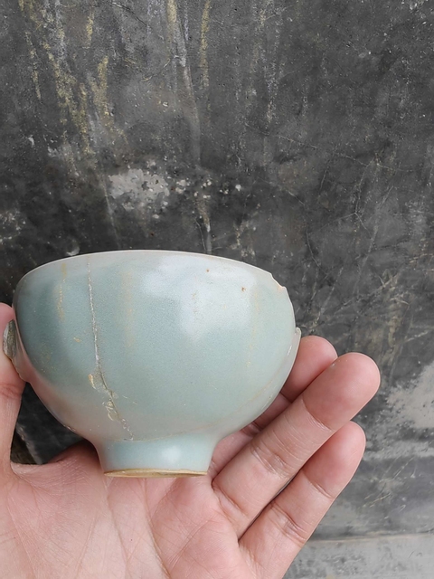 古玩陶瓷龍泉官天青釉泡泡盞真品鑒賞圖