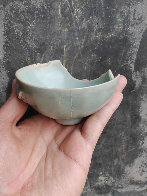 古玩陶瓷龍泉官天青釉泡泡盞真品鑒賞圖