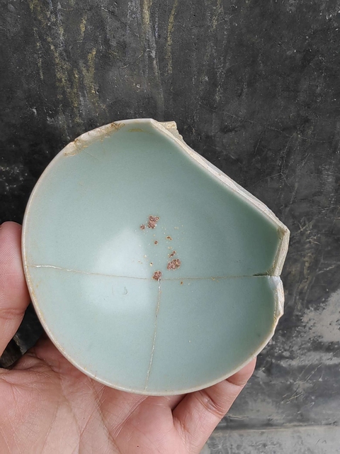 古玩陶瓷龍泉官天青釉泡泡盞真品鑒賞圖