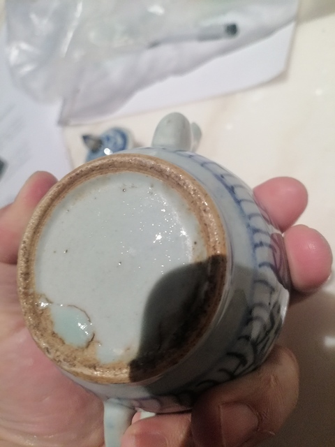 古玩陶瓷青花纏枝蓮紋壺真品鑒賞圖