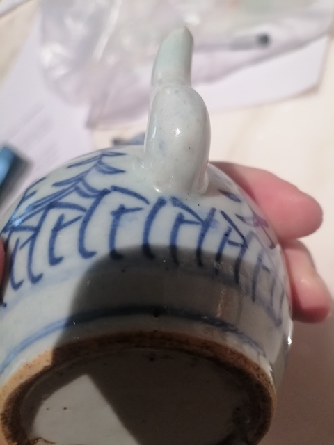 古玩陶瓷青花纏枝蓮紋壺真品鑒賞圖