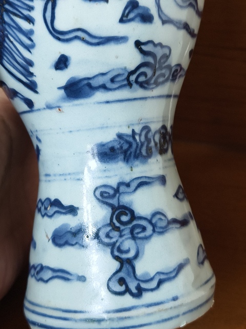 古玩陶瓷云鳳紋梅瓶真品鑒賞圖