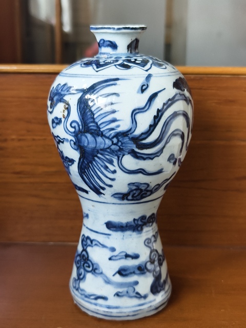 古玩陶瓷云鳳紋梅瓶真品鑒賞圖