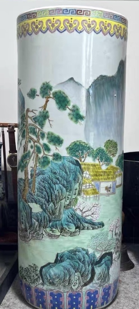 古玩陶瓷粉彩花桶真品鑒賞圖