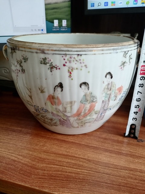 古玩陶瓷粉彩仕女人物紋四系蓋罐拍賣，當前價格2280元