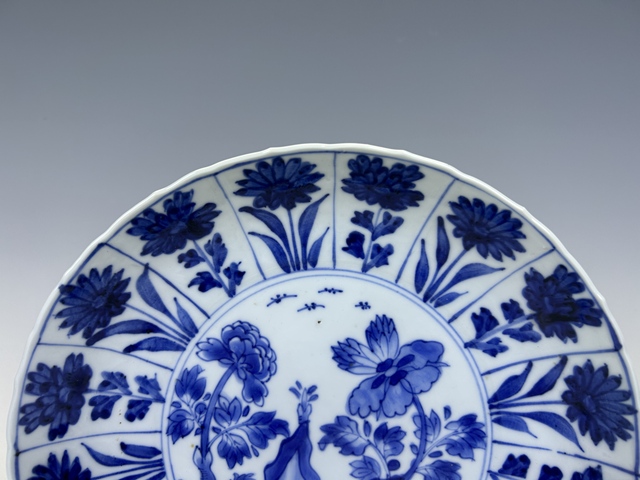 古玩陶瓷清康熙·青花洞石花卉盤拍賣，當前價格1536元