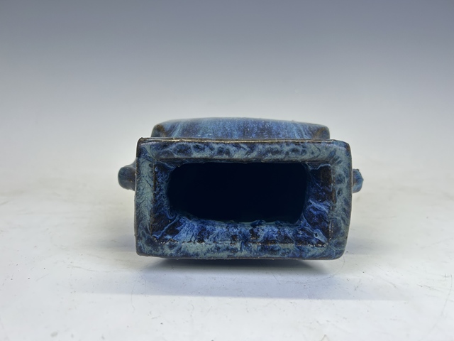 古玩陶瓷晚清·宜均釉雙銜環四方瓶拍賣，當前價格2328元