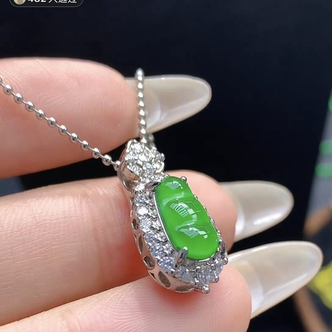 古玩玉器天然翡翠鑲嵌吊墜真品鑒賞圖