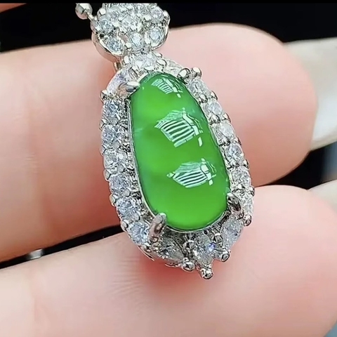 古玩玉器天然翡翠鑲嵌吊墜真品鑒賞圖