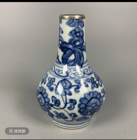古玩陶瓷花卉紋青花錐把瓶真品鑒賞圖