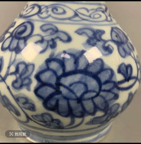 古玩陶瓷花卉紋青花錐把瓶真品鑒賞圖