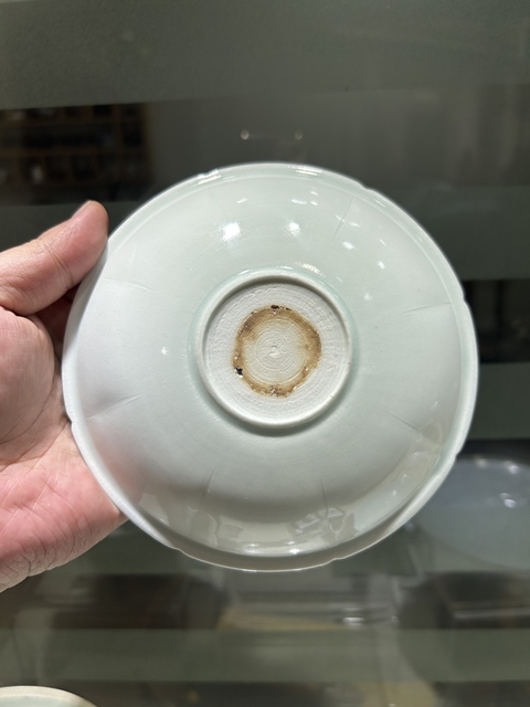 古玩陶瓷花口碟真品鑒賞圖