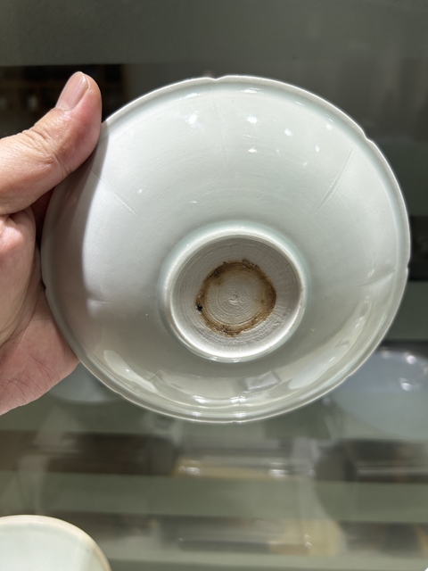 古玩陶瓷花口碟真品鑒賞圖