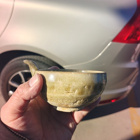 古玩陶瓷南朝單尾青瓷杯真品鑒賞圖