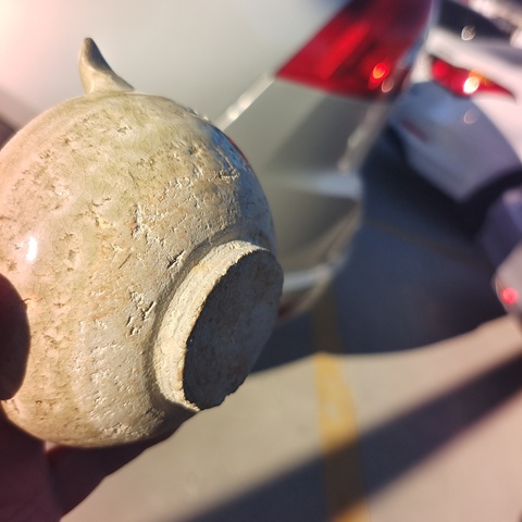 古玩陶瓷南朝單尾青瓷杯真品鑒賞圖