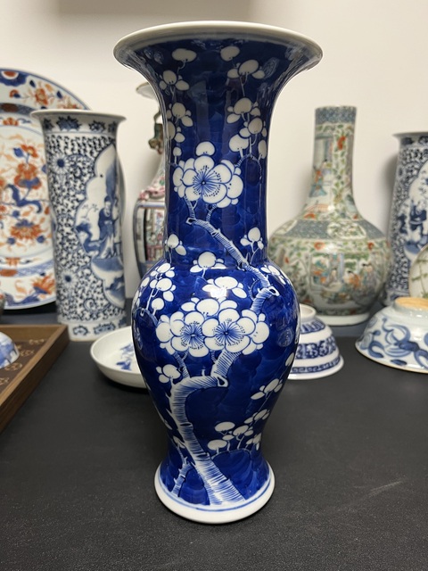 古玩陶瓷青花冰梅圖花觚真品鑒賞圖