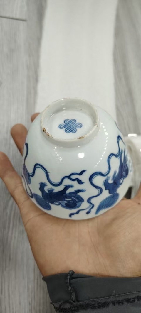 古玩陶瓷青花獅子滾銹球紋茶圓真品鑒賞圖