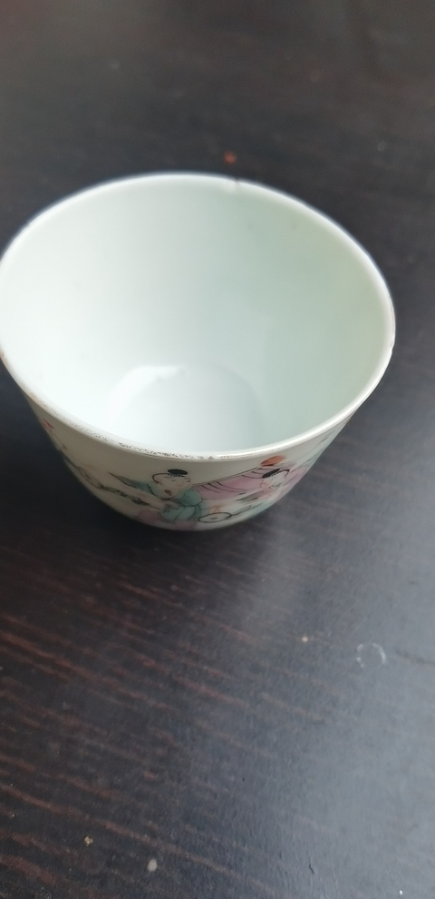 古玩陶瓷清晚期粉彩麒麟送子紋杯真品鑒賞圖