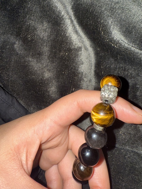 古玩玉器虎睛石手串真品鑒賞圖