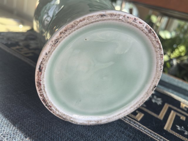 古玩陶瓷青釉觀音瓶真品鑒賞圖