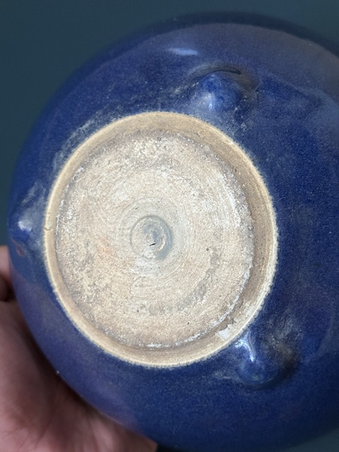 古玩陶瓷霽藍釉三乳足缽式香爐真品鑒賞圖