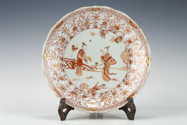 古玩陶瓷清康熙·礬紅描金仕女花卉紋花口盤拍賣，當前價格0元