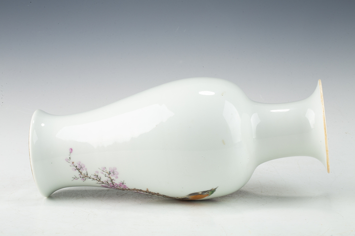 古玩陶瓷解放初期·粉彩花鳥紋觀音瓶拍賣，當(dāng)前價格1692元