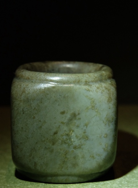 古玩玉器和田玉琮真品鑒賞圖