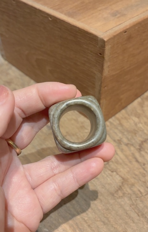 古玩玉器和田玉琮真品鑒賞圖