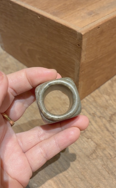 古玩玉器和田玉琮真品鑒賞圖