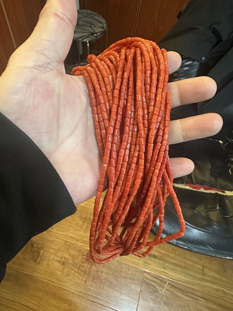 古玩玉器珊瑚鏈真品鑒賞圖