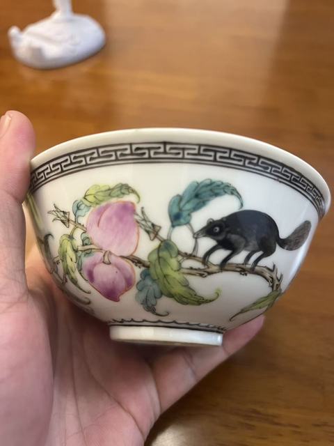 古玩陶瓷粉彩福壽紋茶碗真品鑒賞圖