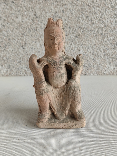 古玩陶瓷紅陶關公造像拍賣，當前價格398元