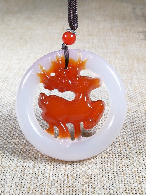 古玩玉器馬料瑪瑙俏色巧雕“一路有你”掛件拍賣，當前價格388元