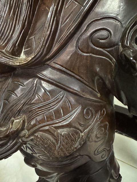 古玩雜項(xiàng)木雕關(guān)公像真品鑒賞圖