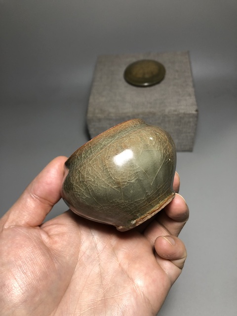 古玩陶瓷元，龍泉窯青釉瓜楞罐拍賣，當前價格4000元