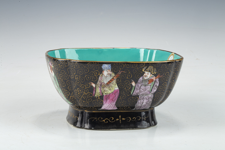 古玩陶瓷民國(guó)至創(chuàng)匯·內(nèi)松石綠釉外墨地粉彩八仙人物紋供碗拍賣(mài)，當(dāng)前價(jià)格776元