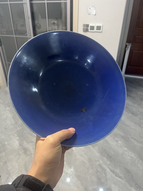 古玩陶瓷霽藍釉大盤真品鑒賞圖