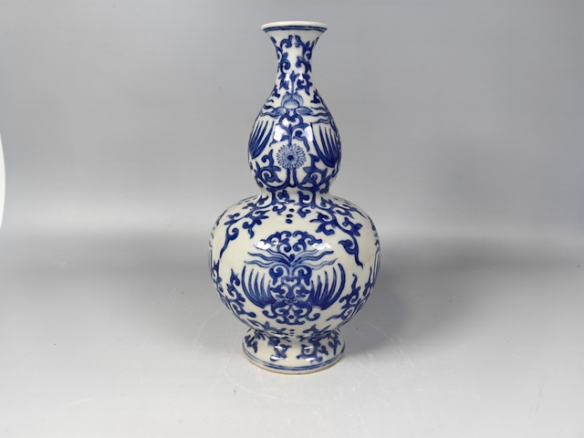 古玩陶瓷民國(guó)夔鳳紋青花葫蘆瓶真品鑒賞圖