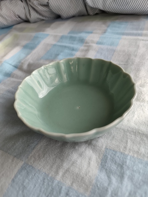 古玩陶瓷翠青釉花口洗真品鑒賞圖