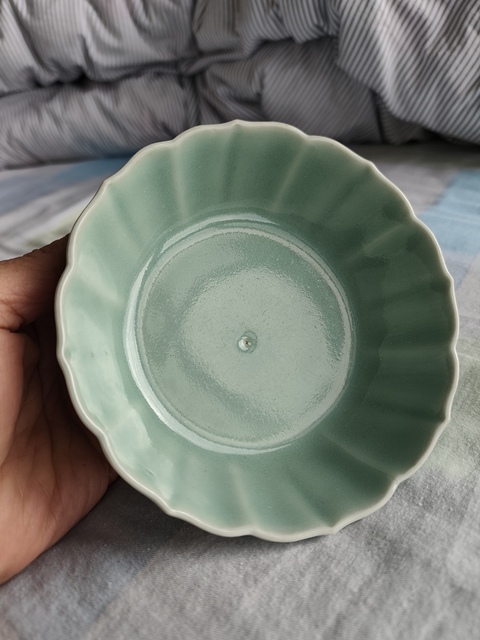 古玩陶瓷翠青釉花口洗真品鑒賞圖