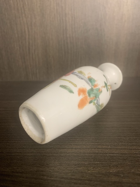 古玩陶瓷清同治 粉彩人物故事紋柳葉瓶拍賣，當前價格398元