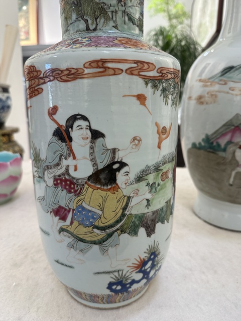 古玩陶瓷粉彩劉海戲金蟾棒槌瓶真品鑒賞圖