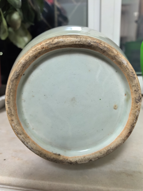 古玩陶瓷民國時期粉彩太獅少獅紋對瓶真品鑒賞圖