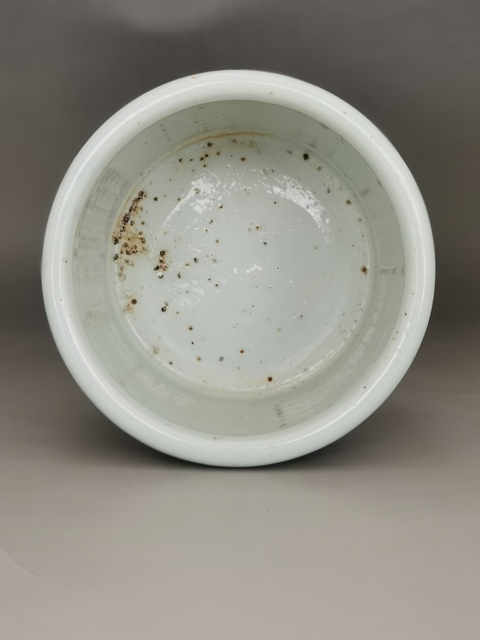 古玩陶瓷清中期龍紋青花圈足筒式香爐拍賣，當前價格5588元