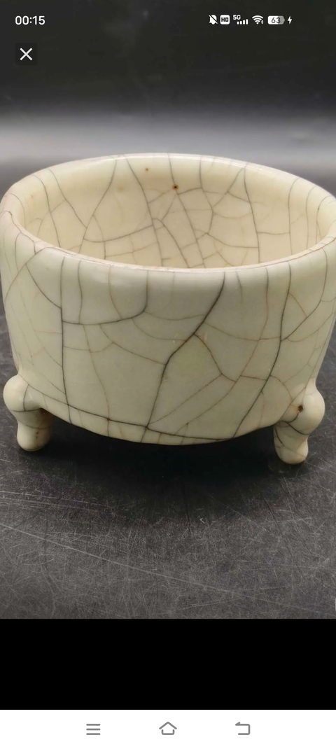 古玩陶瓷清 仿哥釉 三足爐真品鑒賞圖