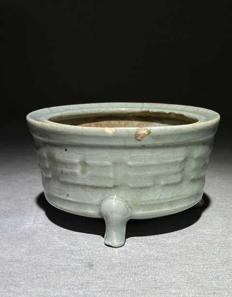 古玩陶瓷龍泉爐真品鑒賞圖