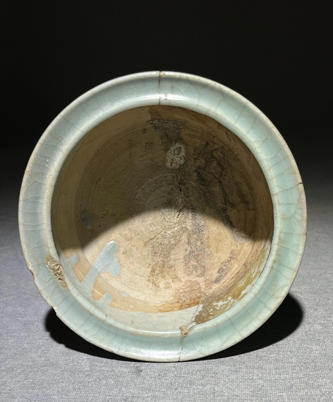 古玩陶瓷龍泉爐真品鑒賞圖