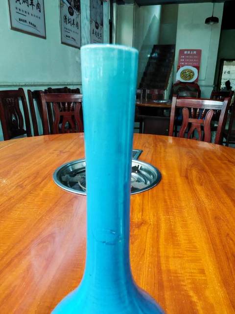 古玩陶瓷孔雀藍瓶真品鑒賞圖