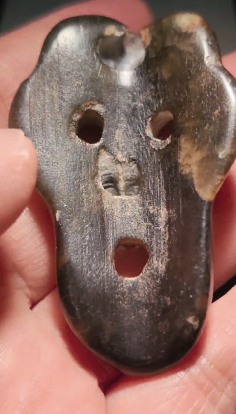 古玩玉器岫玉雕“神人面”真品鑒賞圖